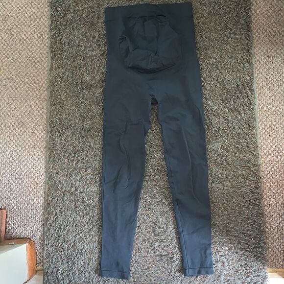 EXCELLENT CONDITION BLANQI EVERYDAY HIPSTER SUPPORT LEGGINGS SMALL STORM COLOR - Picture 6 of 6